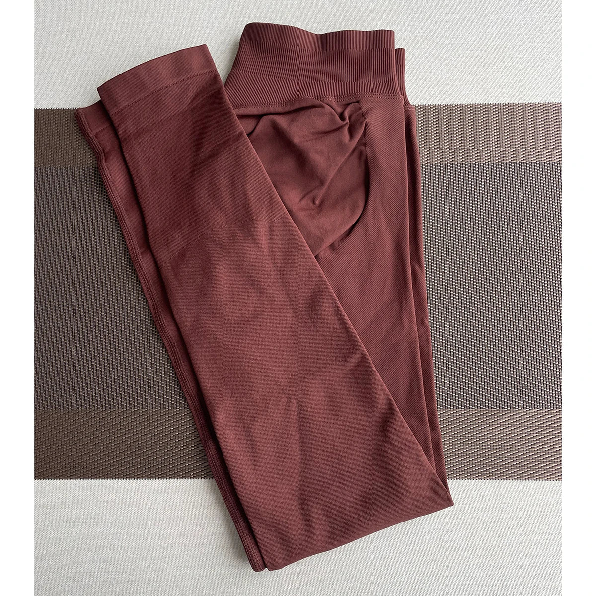 Low Rise Yoga Leggings for Easy Movement