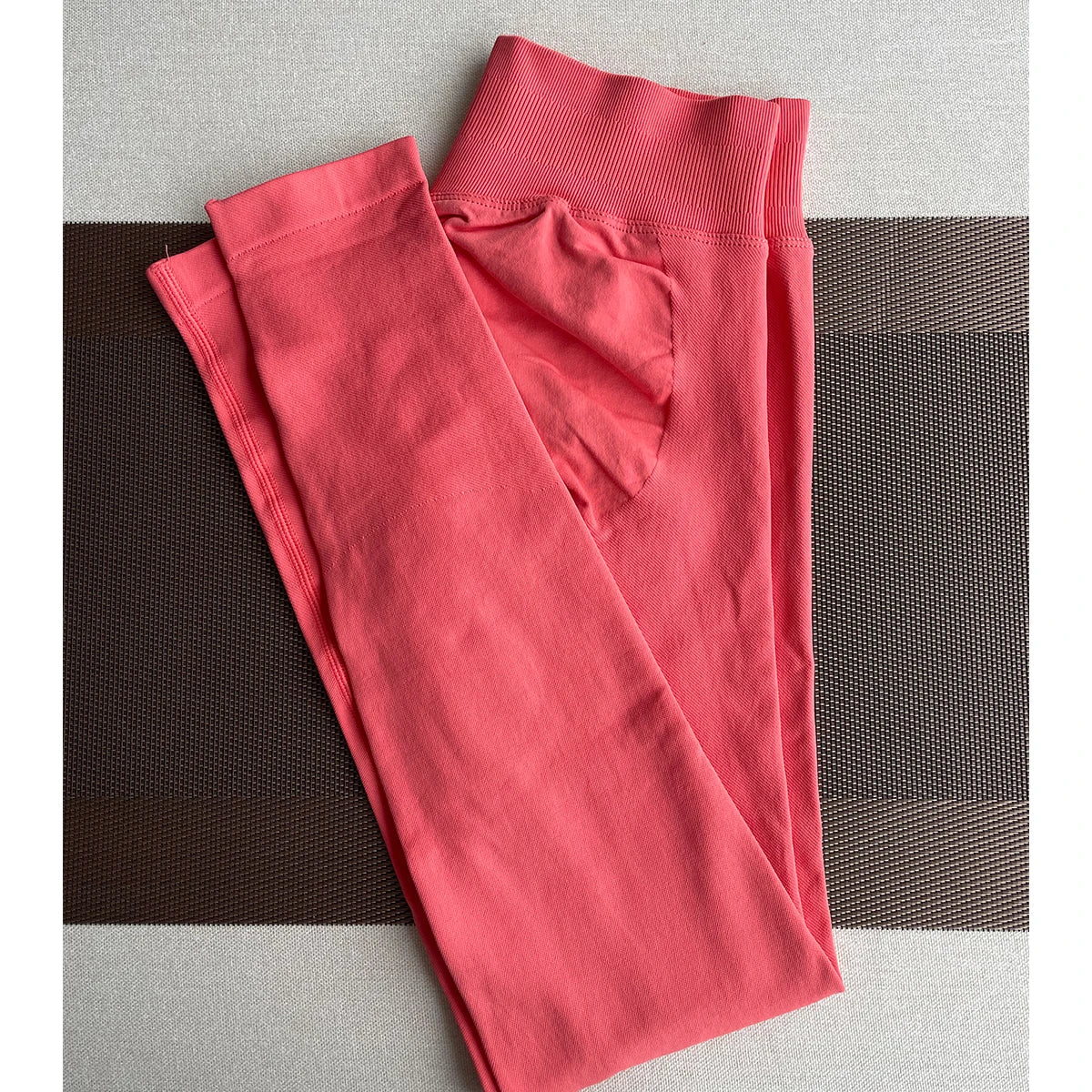 Low Rise Yoga Leggings for Easy Movement
