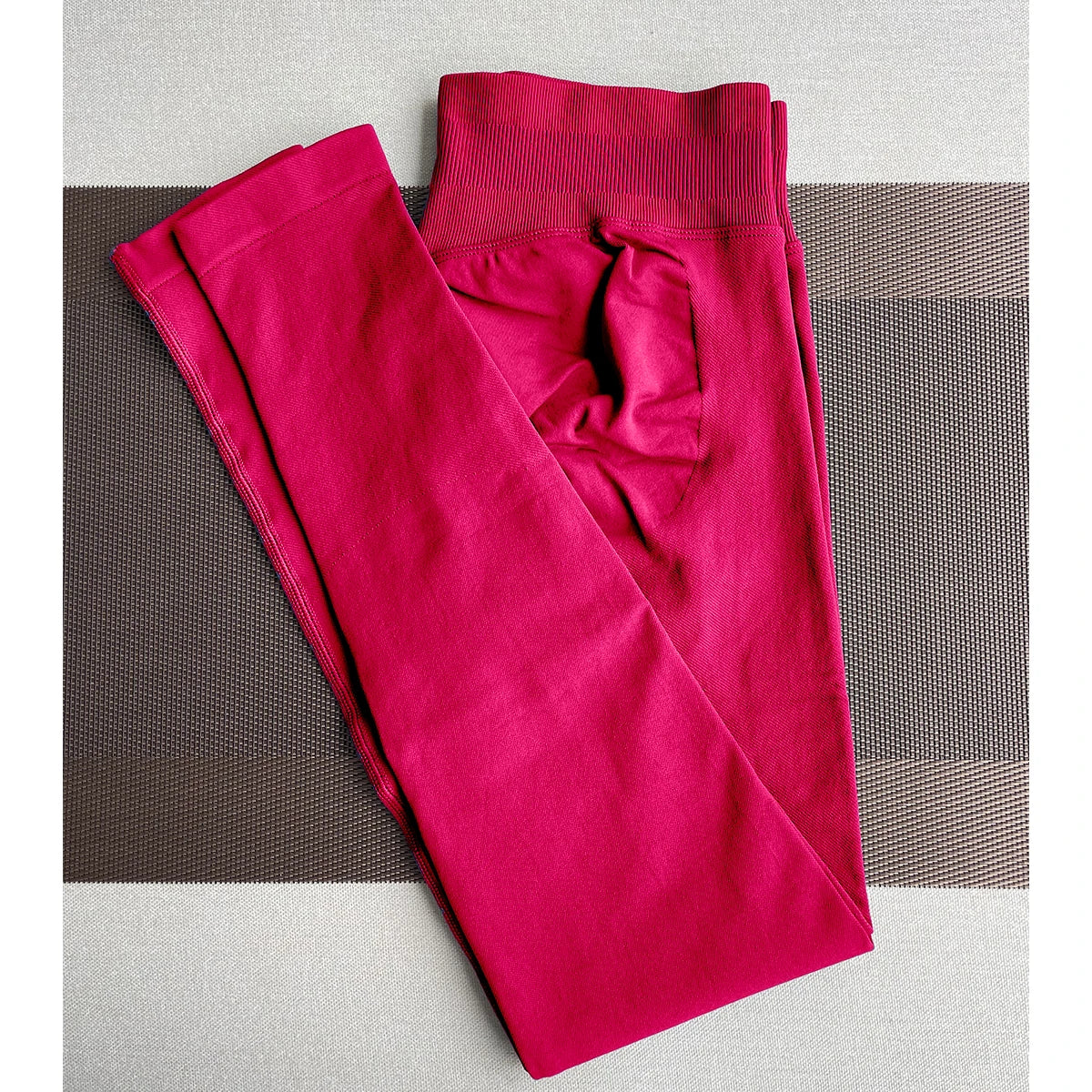 Low Rise Yoga Leggings for Easy Movement