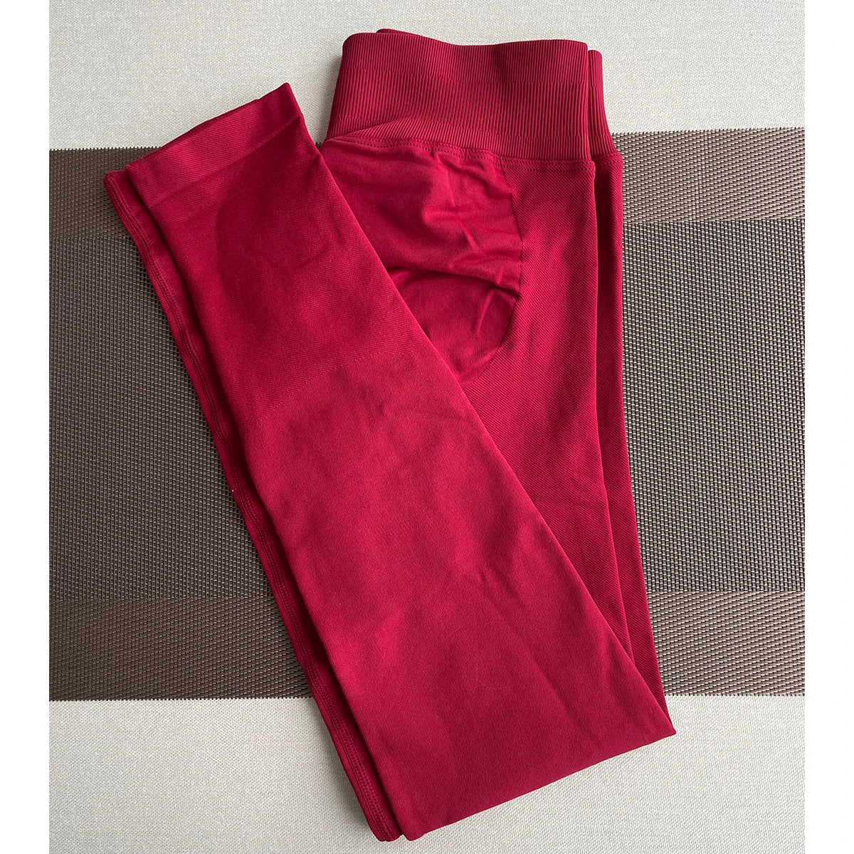 Low Rise Yoga Leggings for Easy Movement